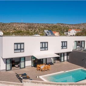 4 Bedroom Villa with Pool near Milna, Brac Island Sleeps 8 
